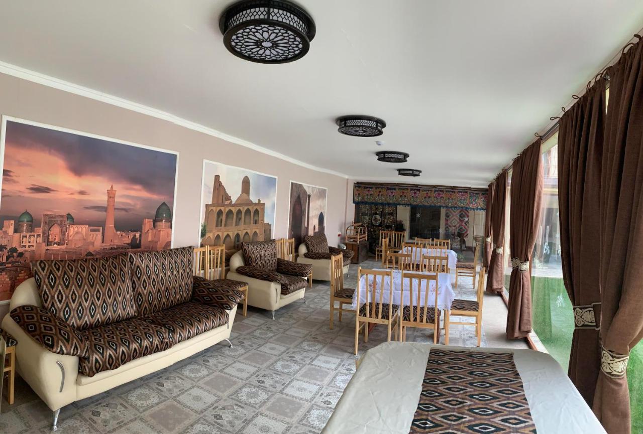 Hotel Al-Rajabiy Tasken Kültér fotó
